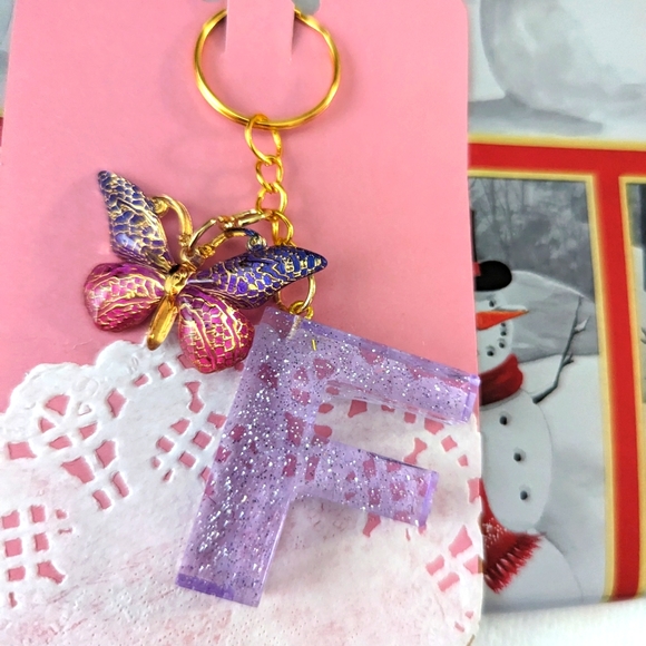 Keychain (F) - Picture 1 of 2